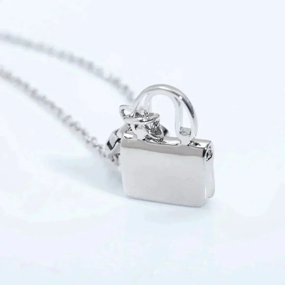 Mystic AMULETTE PEDANT SILVER NECKLACE