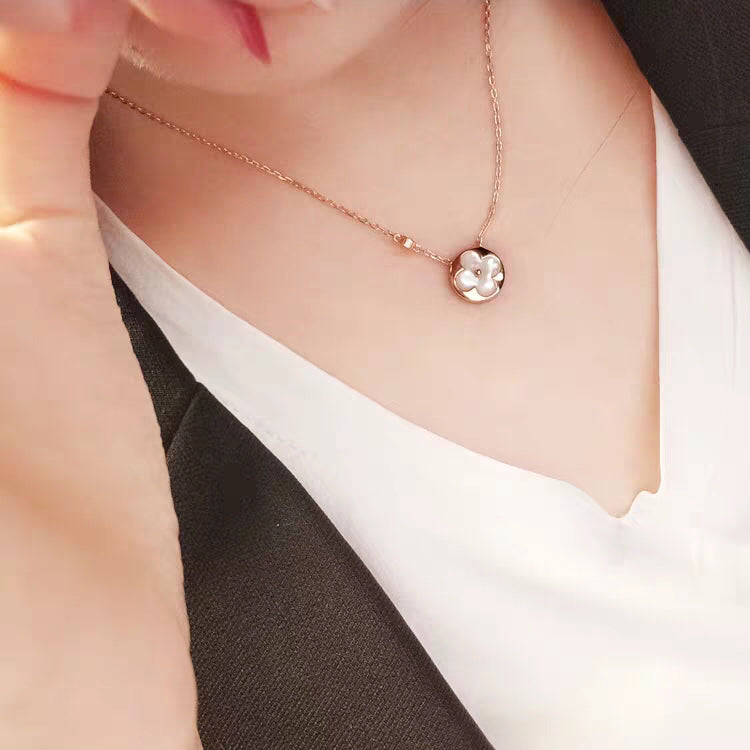 Mystic SUN MOP GOLD 1 DIAMOND NECKLACE