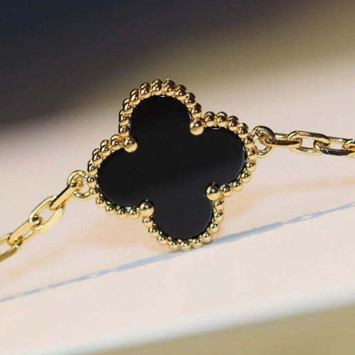 Mystic CLOVER 20 MOTIFS ONYX NECKLACE