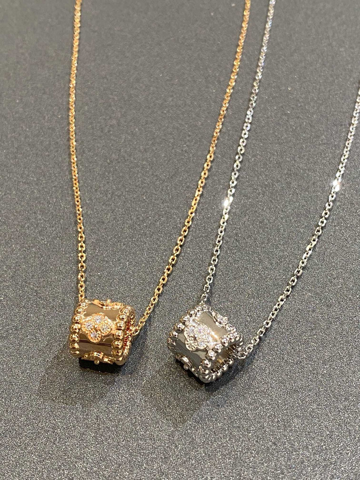 Mystic PERLEE PEDANT SIVLER DIAMOND NECKLACE