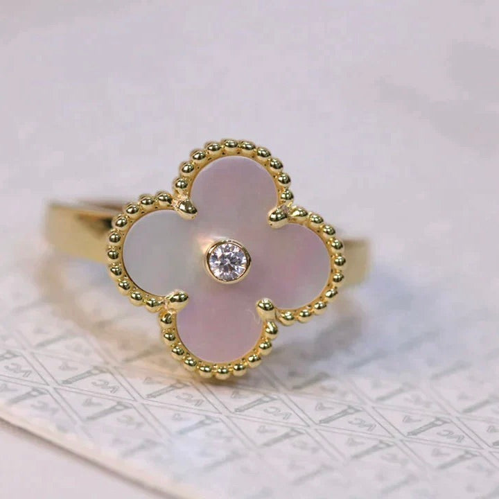 Mystic CLOVER PINK MOP RING GOLD DIAMOND