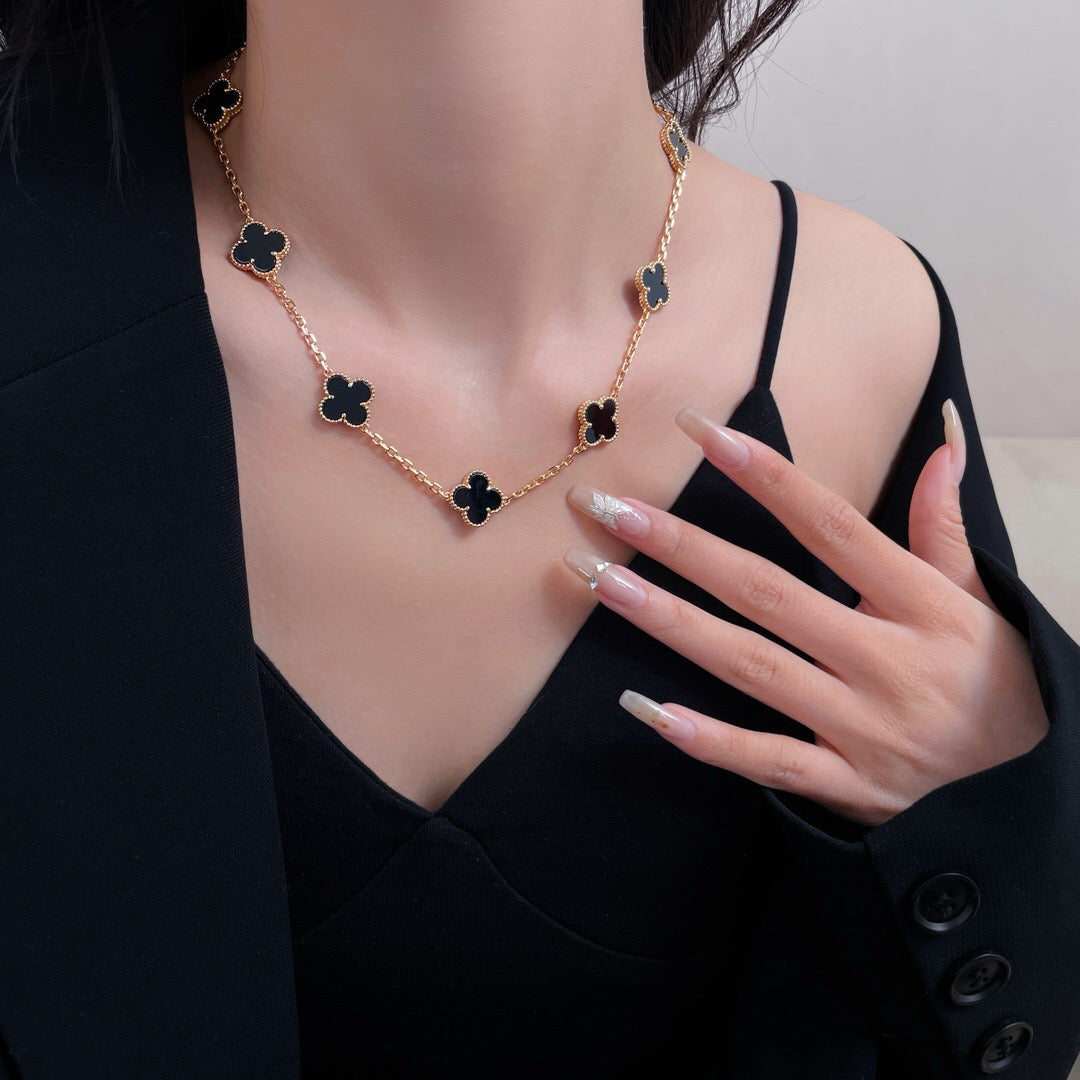 Mystic CLOVER 10 MOTIFS ONYX NECKLACE