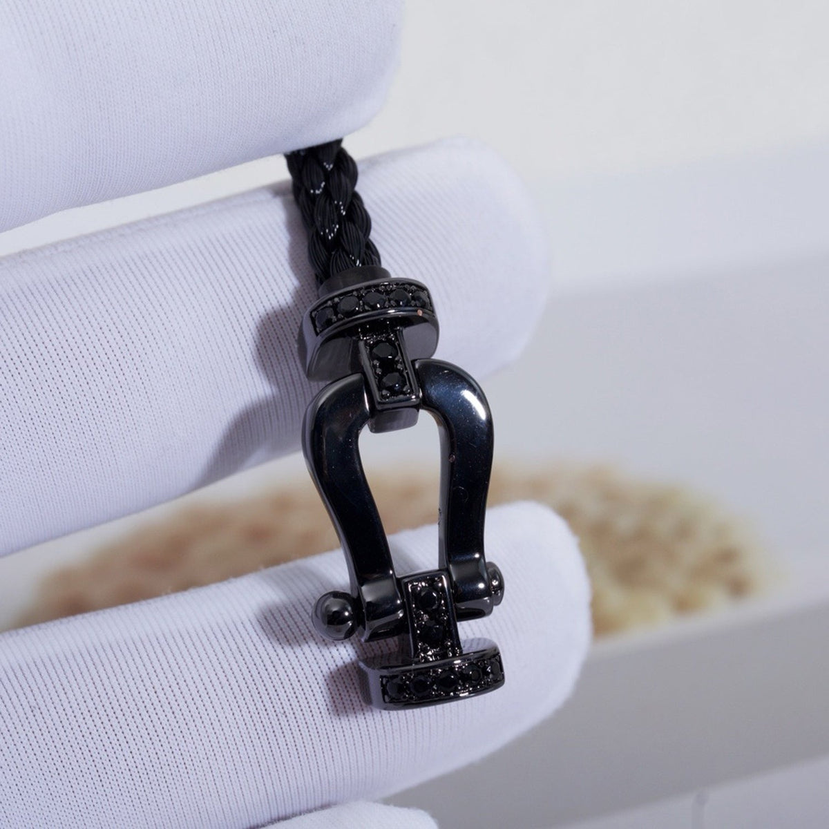 Mystic FORCE LARGE SERIES HORSESHOE BLACK SAMURAI BRACELET