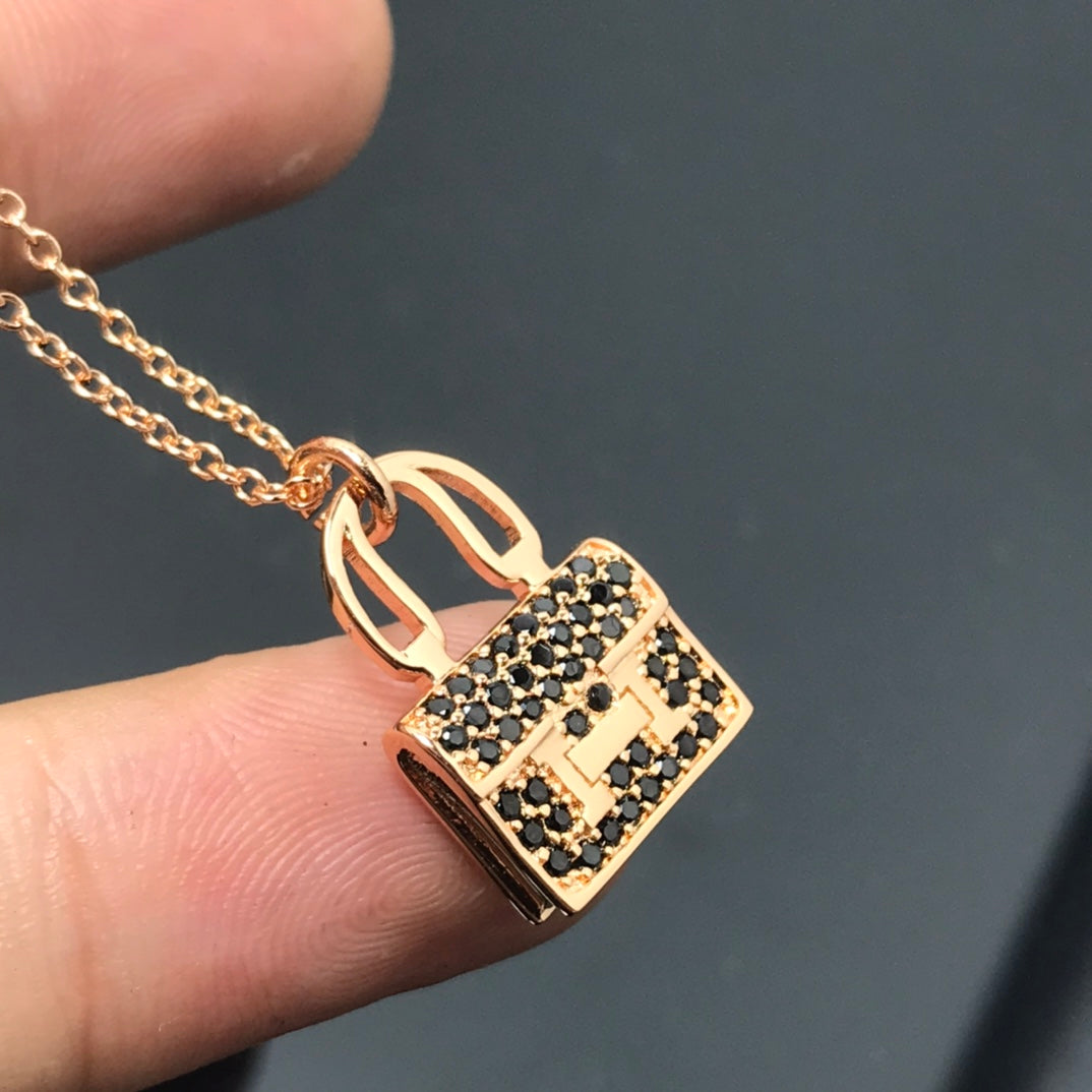 Mystic HM NECKLACE ARRIVAL BLACK DIAMOND