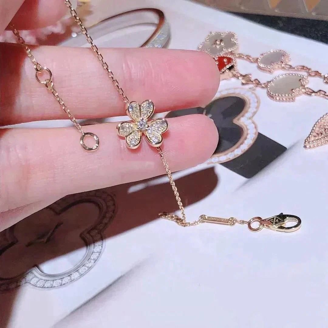 Mystic FRIVOLE GOLD FLOWER DIAMOND BRACELET