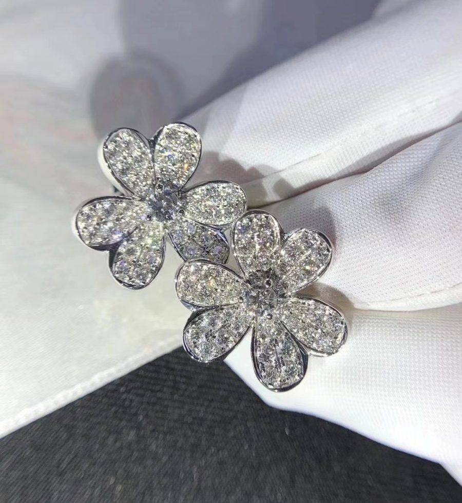 Mystic FRIVOLE SILVER FLOWER DIAMOND EARRINGS