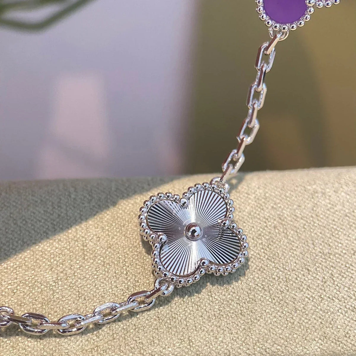 [Mystic ]New  CLOVER 5 MOTIF VIOLET BRACELET COLLECTION