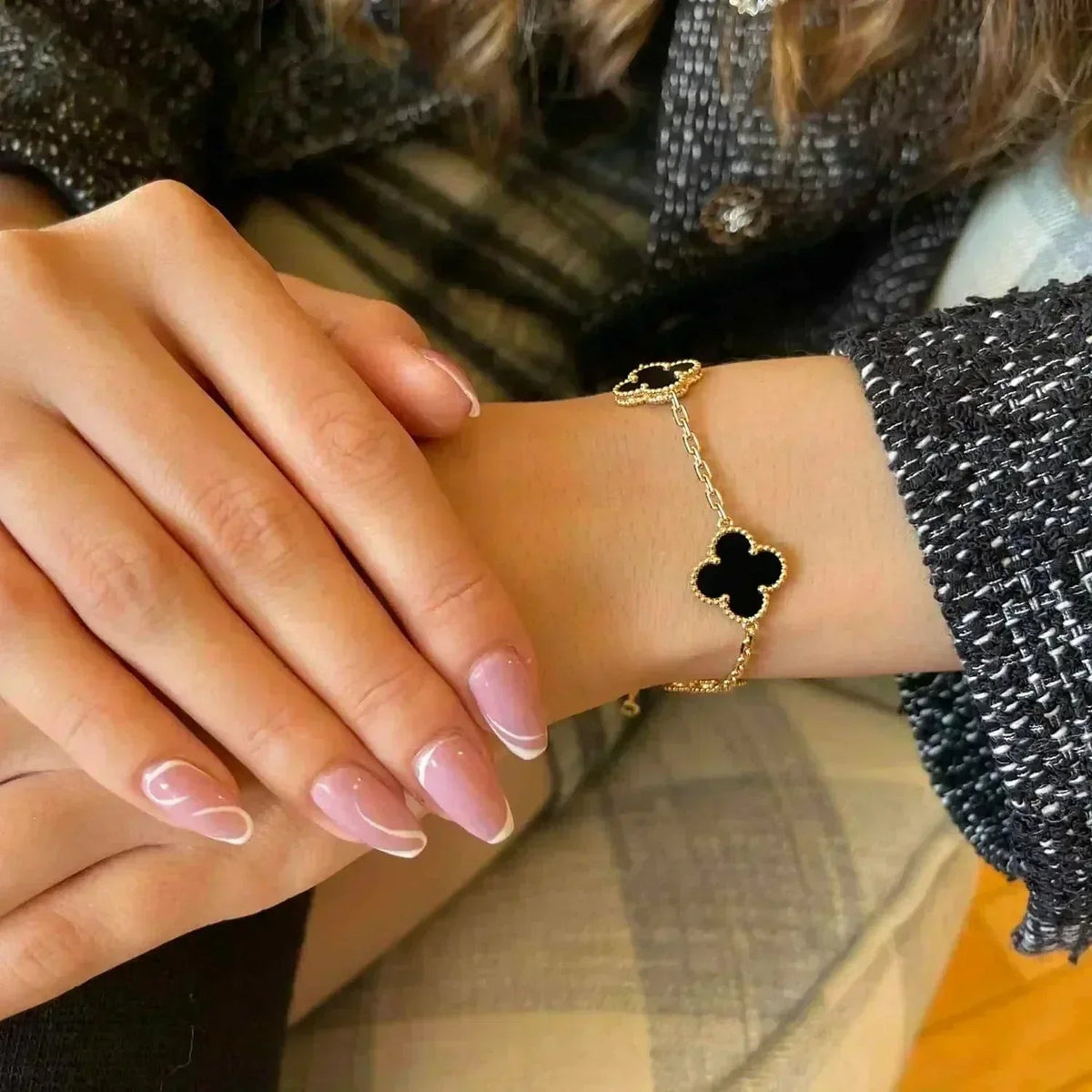 [Mystic ]New CLOVER 5 MOTIF ONYXS BRACELET COLLECTION