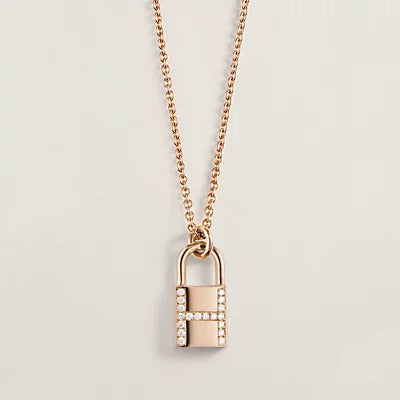 Mystic HM ADVANCED NICHE LOCK HEAD NECKLACE DIAMONDS
