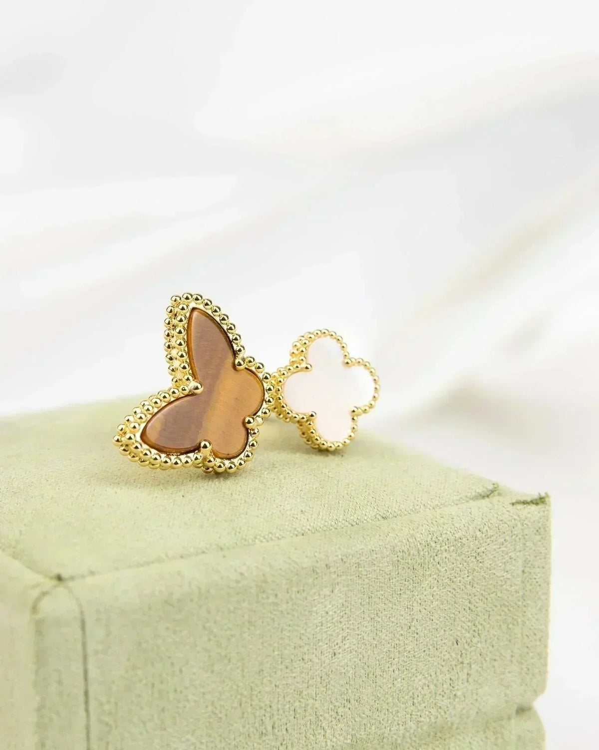Mystic LUCKY BETWEEN THE FINGER RING