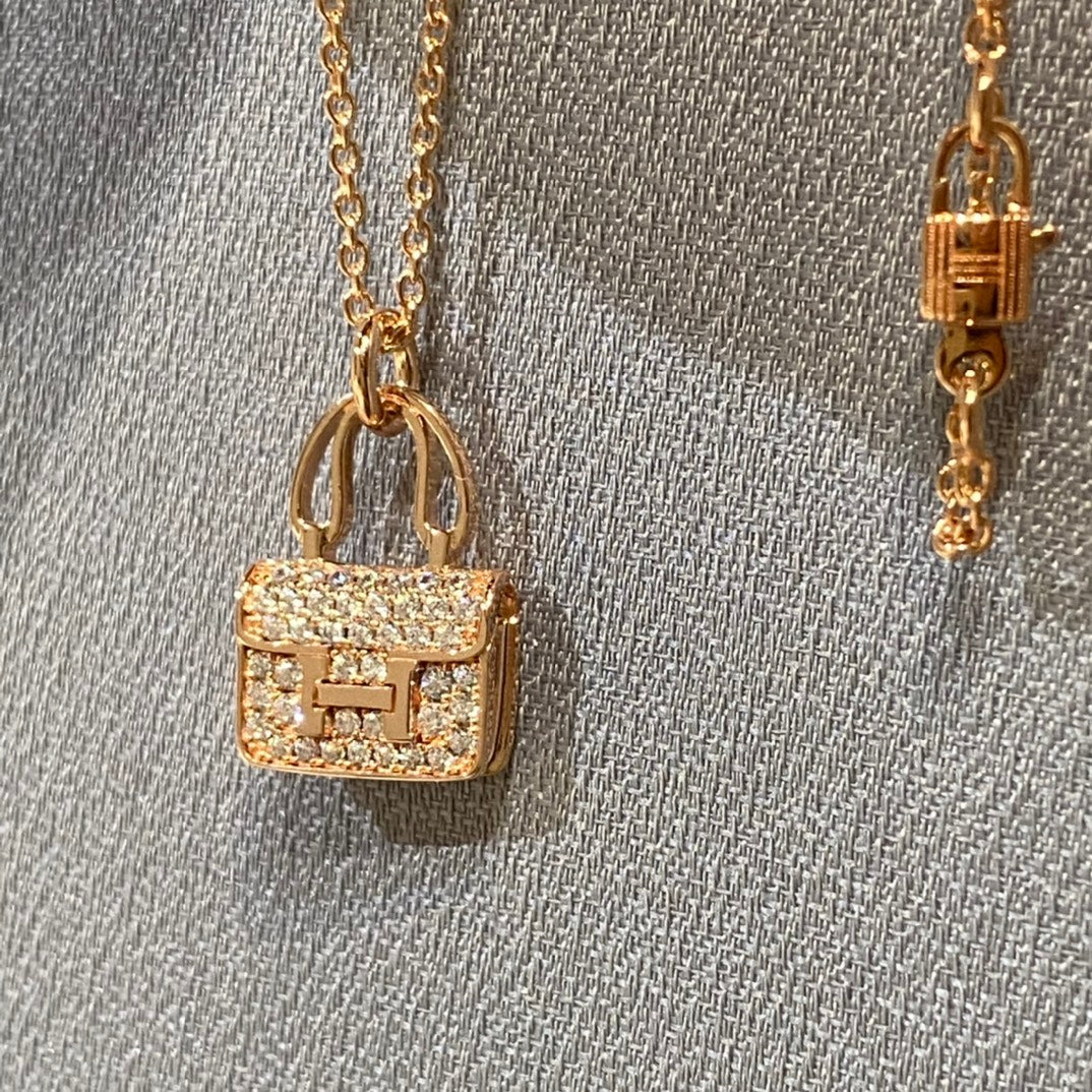 Mystic CONSTANCE PEDANT DIAMOND NECKLACE