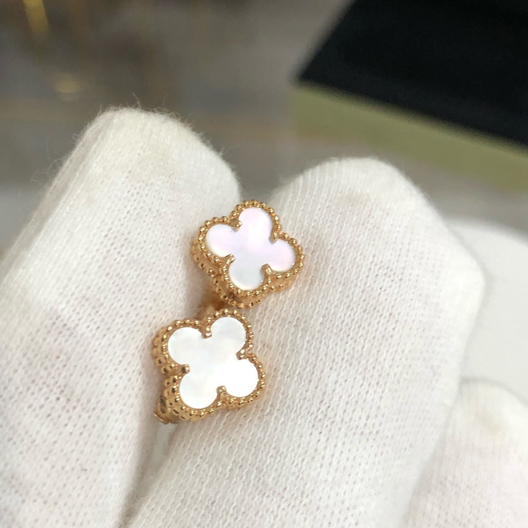 Mystic CLOVER MINI GOLD EARRINGS