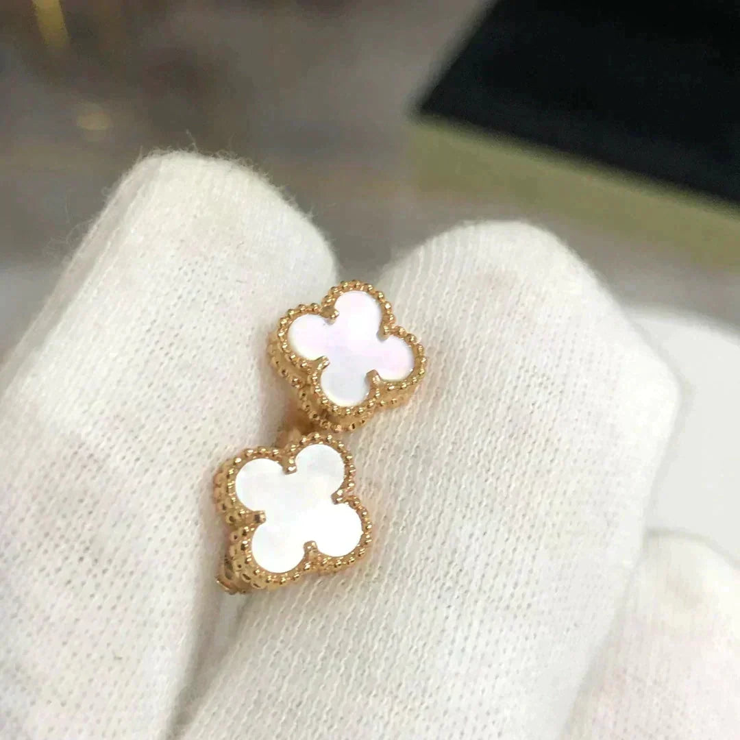 Mystic CLOVER MINI 9.5MM WHITE MOP EARRINGS