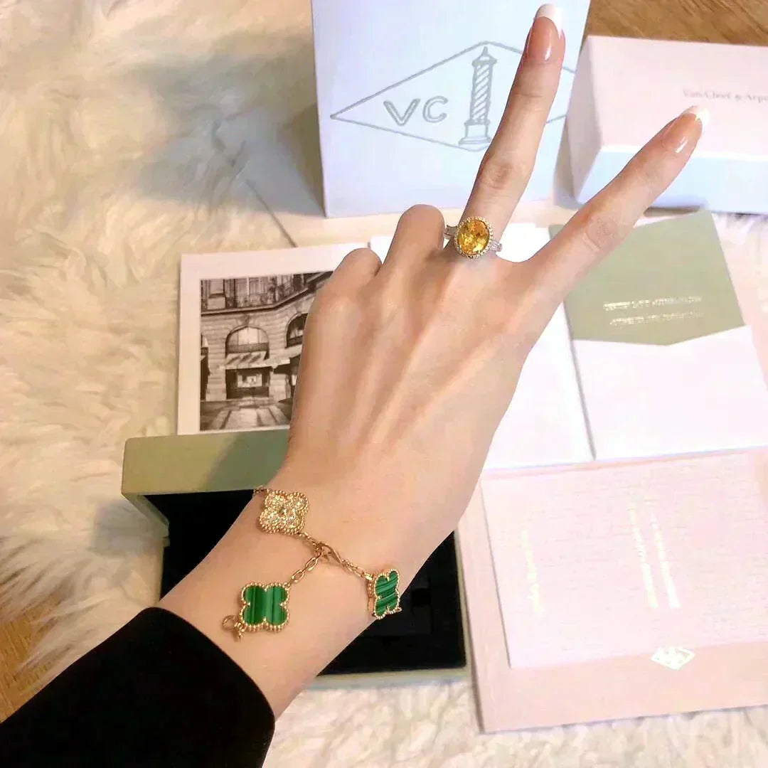 [Mystic ]New  CLOVER 5 MOTIF MALACHITE BRACELET COLLECTION