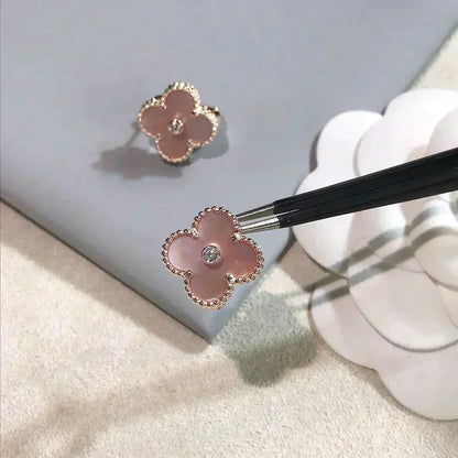 Mystic CLOVER MEDIUM 1 MOTIFS  PINK MOP DIAMOND EARRINGS