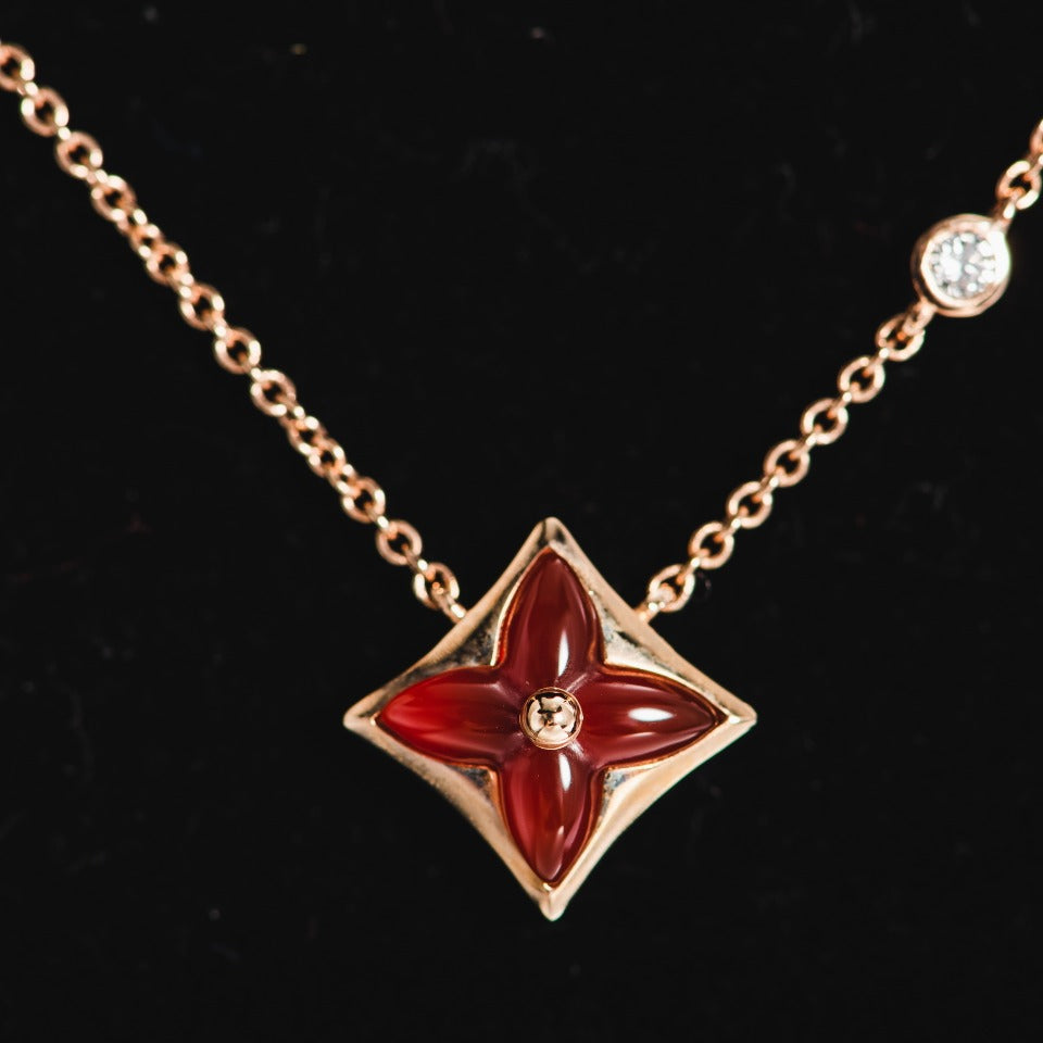 Mystic STAR NECKLACE PINK GOLD 1 DIAMOND