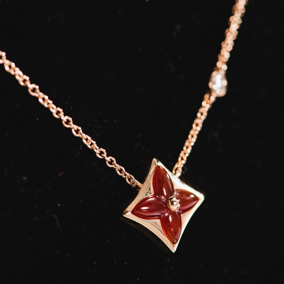 Mystic STAR NECKLACE PINK GOLD 1 DIAMOND