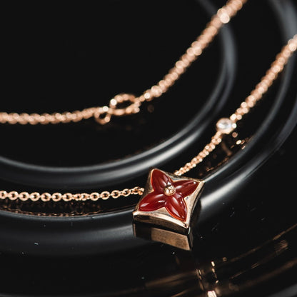 Mystic STAR NECKLACE PINK GOLD 1 DIAMOND