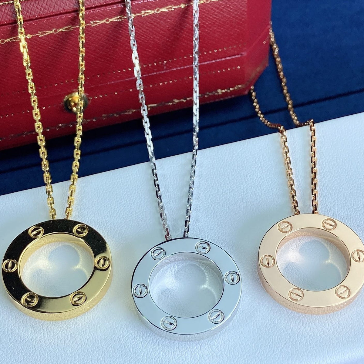 Mystic LOVE NECKLACE 16MM