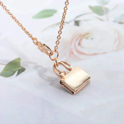 Mystic AMULETTE PEDANT ROSE GOLD NECKLACE