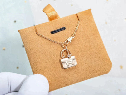 Mystic AMULETTE PEDANT ROSE GOLD NECKLACE