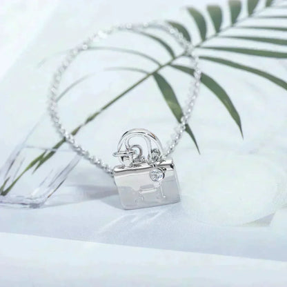Mystic AMULETTE PEDANT SILVER NECKLACE
