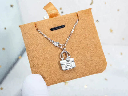 Mystic AMULETTE PEDANT SILVER NECKLACE
