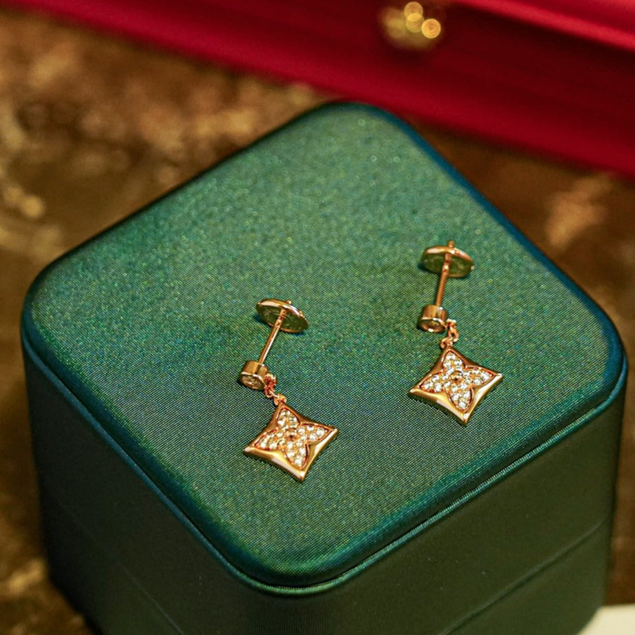 Mystic STAR DIAMONDS EARRINGS GOLD