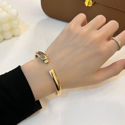 Mystic PANTHERE GOLD OPEN BRACELET