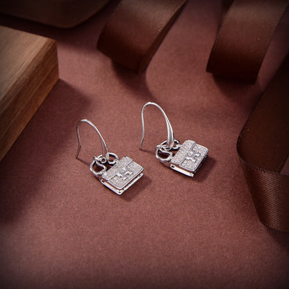 Mystic KELLY DIAMOND EARRINGS