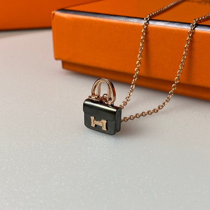 Mystic CONSTANCE BLACK PEDANT PINK GOLD NECKLACE