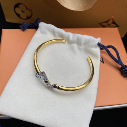 Mystic VOLTE UPSITE DOWN DIAMOND GOLD OPEN BRACELET