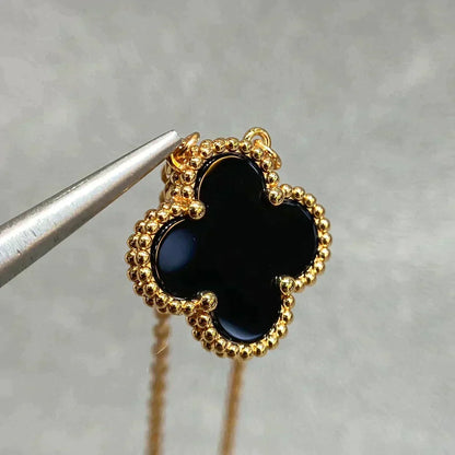 Mystic CLOVER 15MM BLACK ONYX SINGLE FLOWER NECKLACE