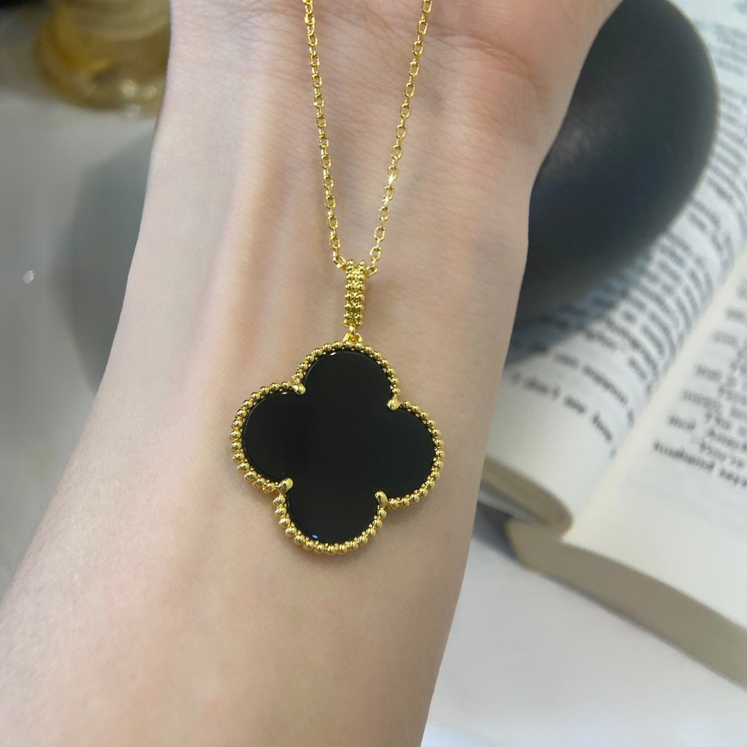 Mystic CLOVER 25MM NECKLACE GOLD ONYX