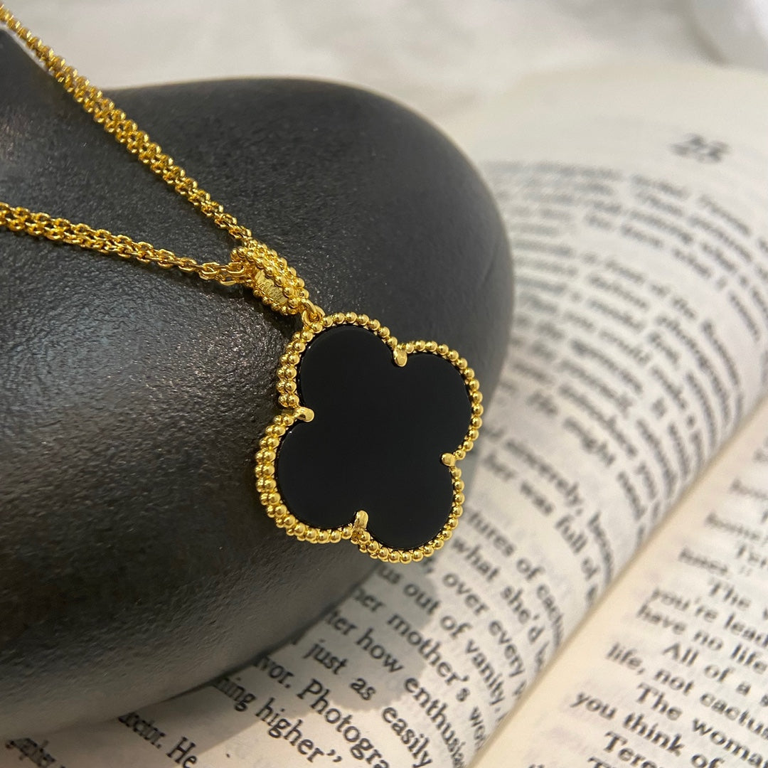 Mystic CLOVER 25MM NECKLACE GOLD ONYX