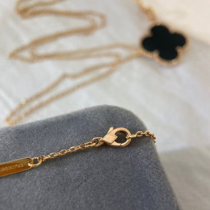 Mystic CLOVER 25MM NECKLACE GOLD ONYX