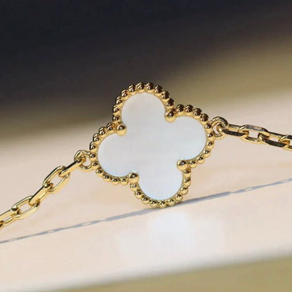 Mystic CLOVER 20 MOTIFS WHITE MOP NECKLACE