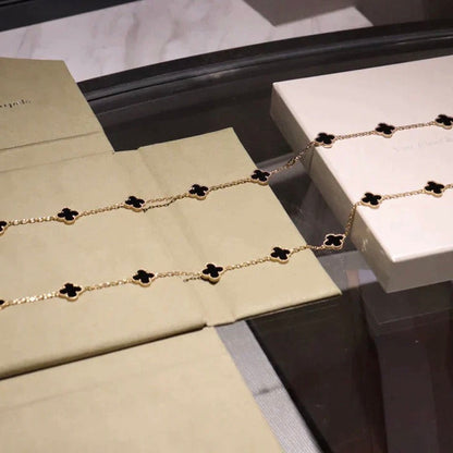 Mystic CLOVER 20 MOTIFS ONYX NECKLACE