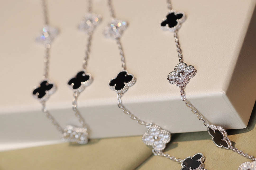 Mystic CLOVER 20 MOTIFS ONYX DIAMOND SILVER