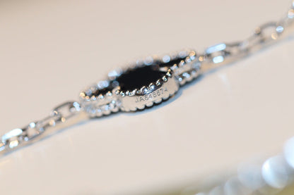 Mystic CLOVER 20 MOTIFS ONYX DIAMOND SILVER