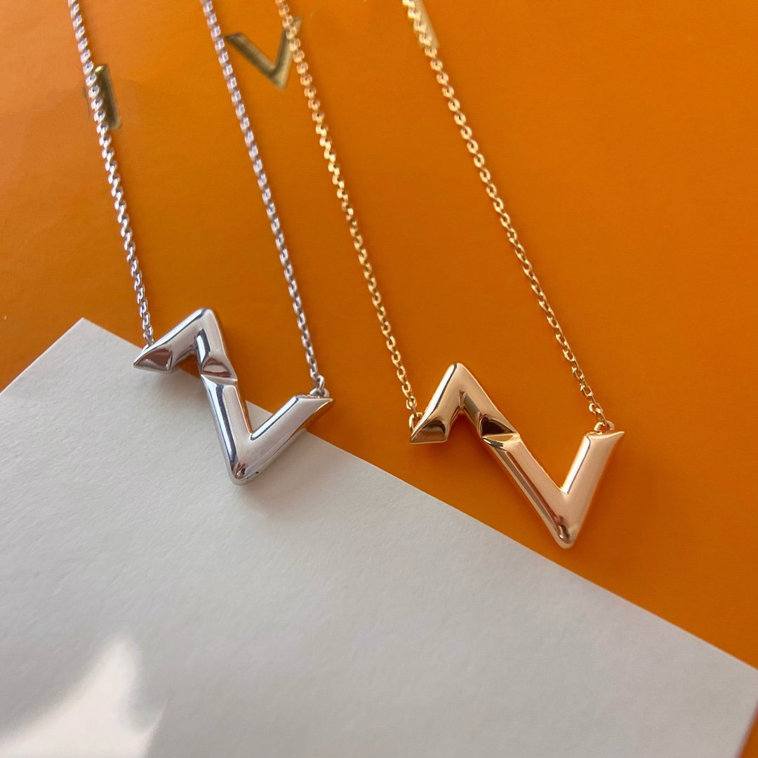 Mystic VOLTE UPSIDE DOWN NECKLACE