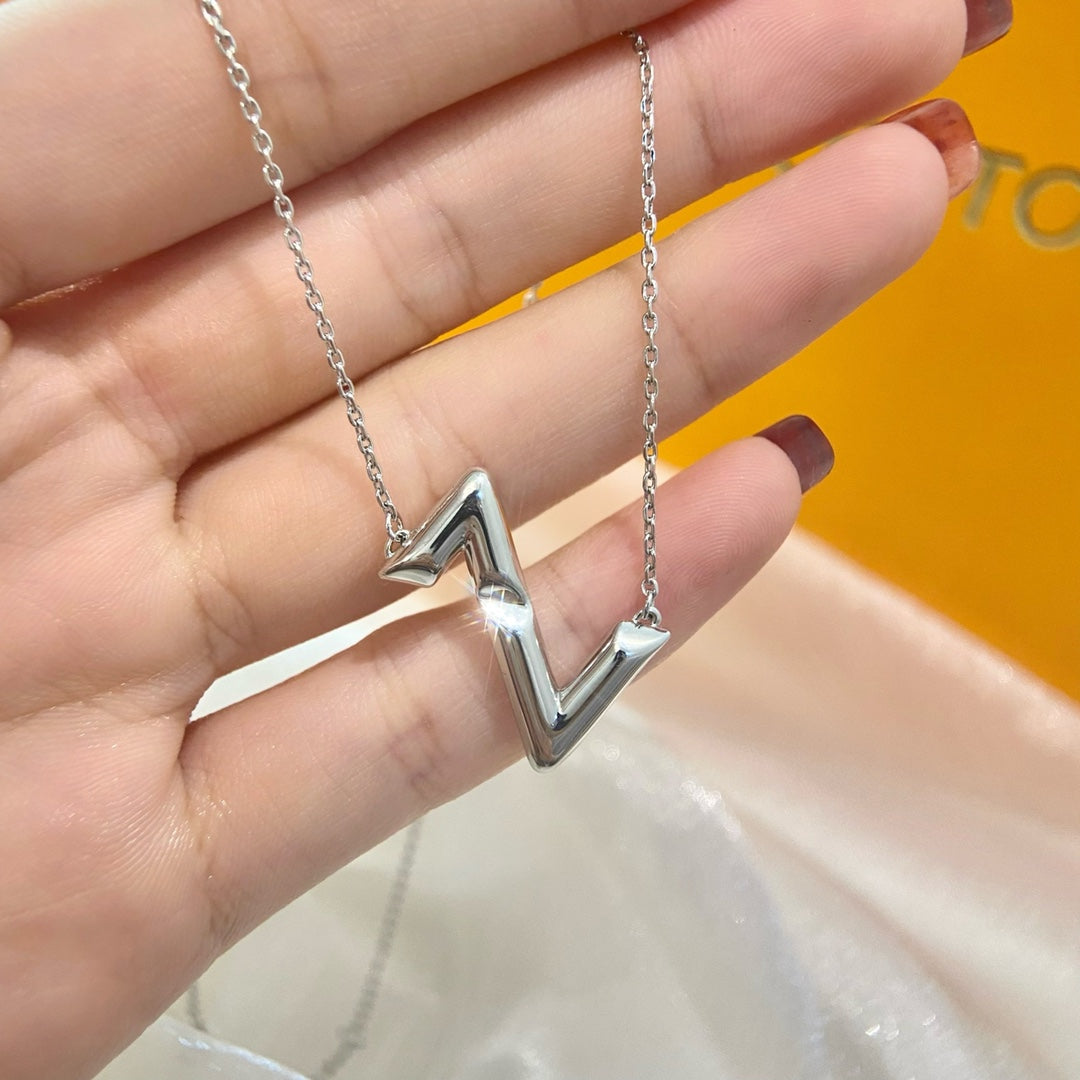 Mystic VOLTE UPSIDE DOWN NECKLACE