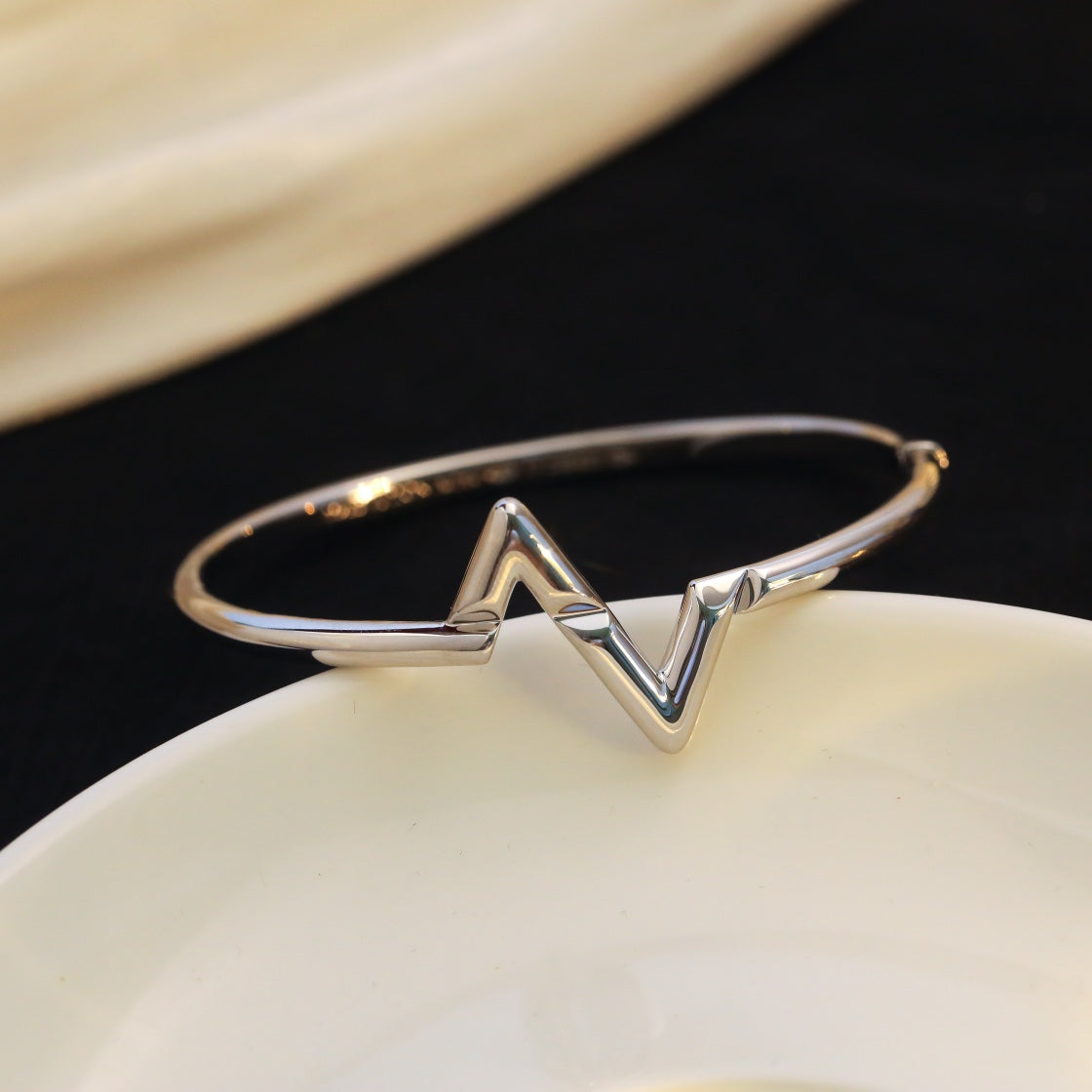 Mystic VOLTE UPSITE DOWN BRACELET