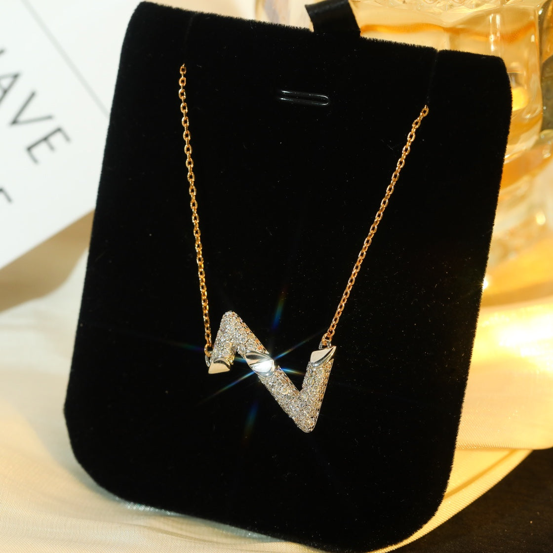 Mystic VOLT SILVER DIAMOND PEDANT NECKLACE
