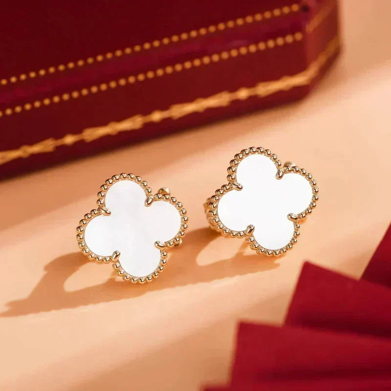 Mystic CLOVER MEDIUM 1 MOTIFS  WHITE MOP STUD EARRINGS