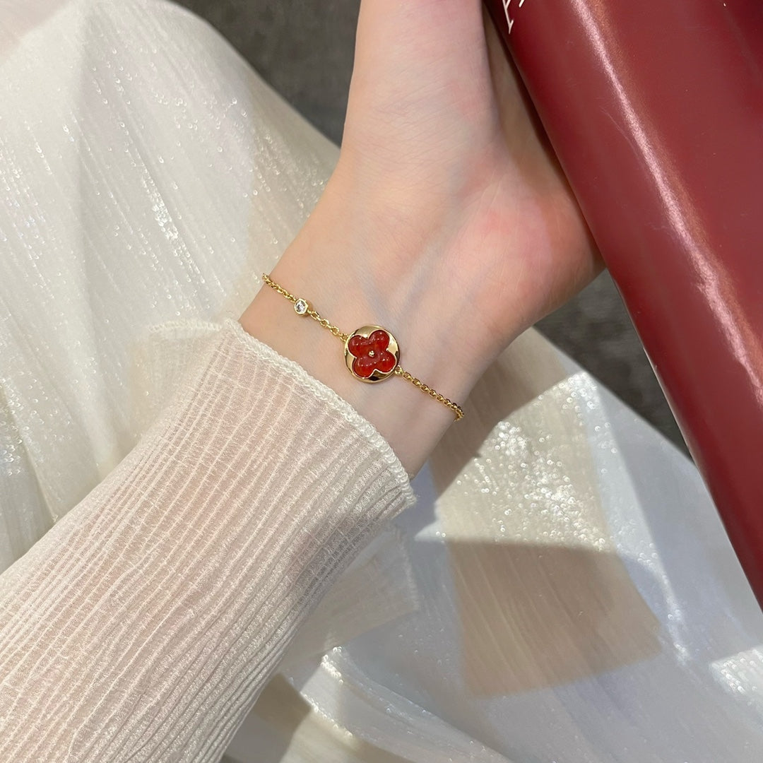 Mystic SUN PEDANT CARNELIAN BRACELET