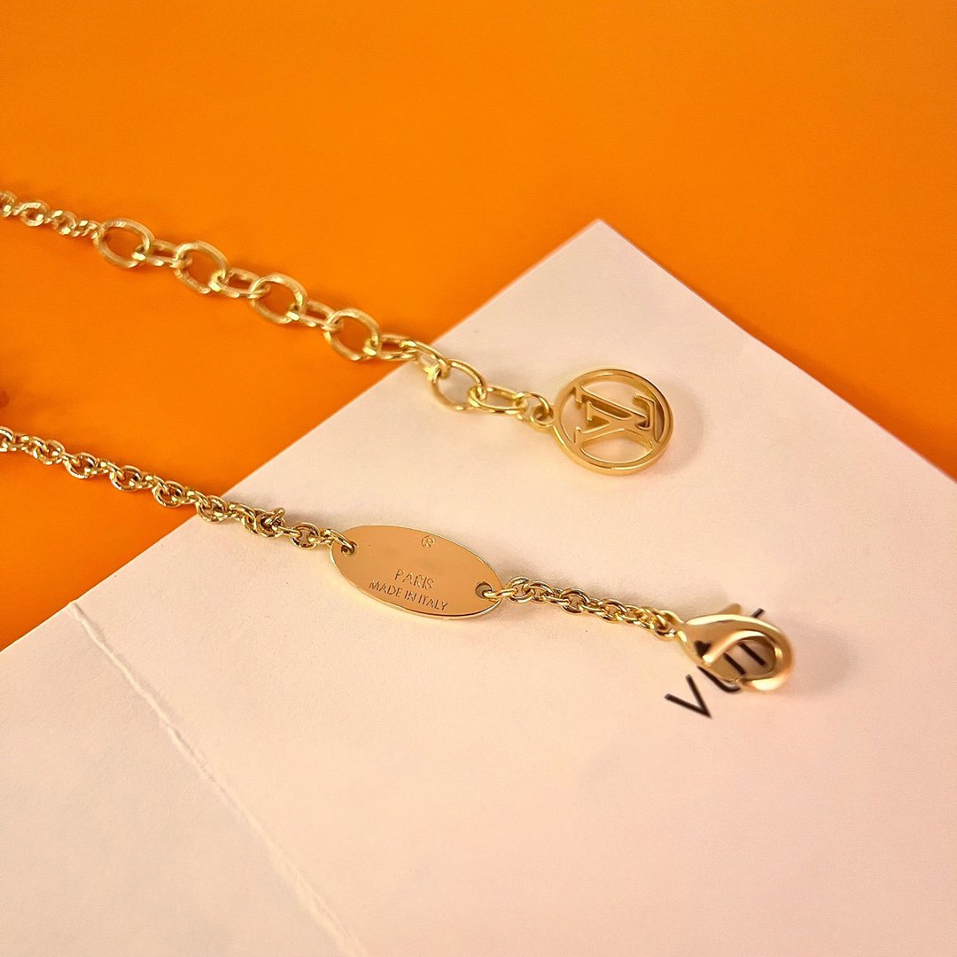 Mystic LOGO STAR MOTIF GOLD BRACELET