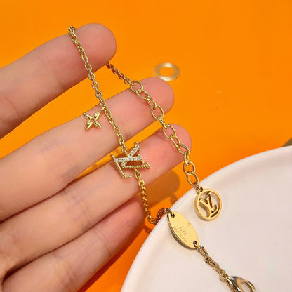 Mystic LOGO STAR MOTIF GOLD BRACELET