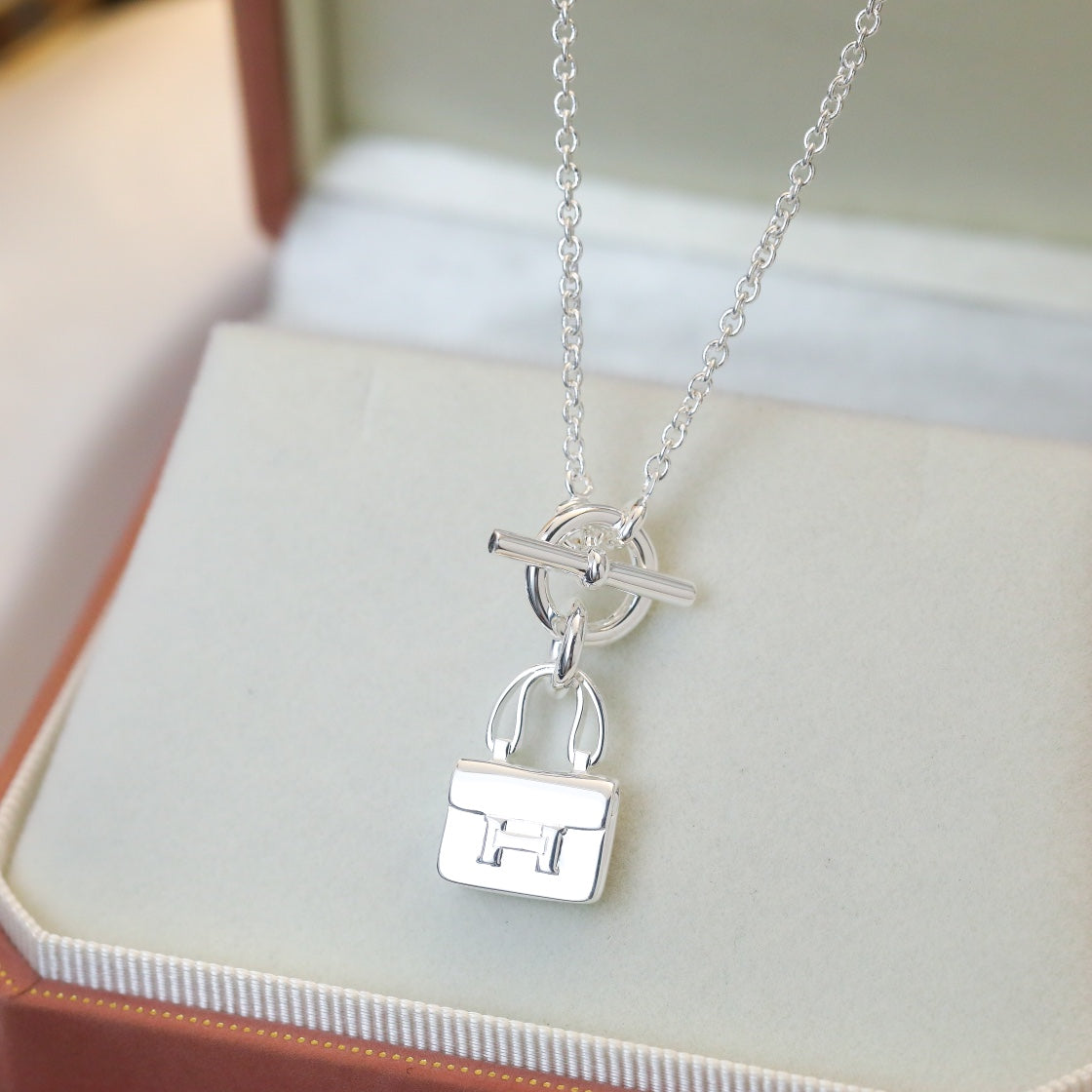 Mystic POP H PEDANT SILVER NECKLACE