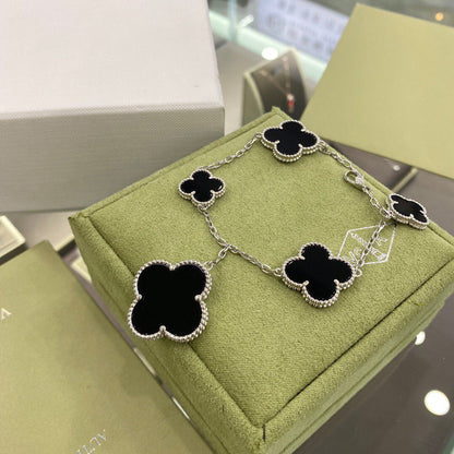 Mystic CLOVER 5 MOTIFS SIVLER ONYX BRACELET